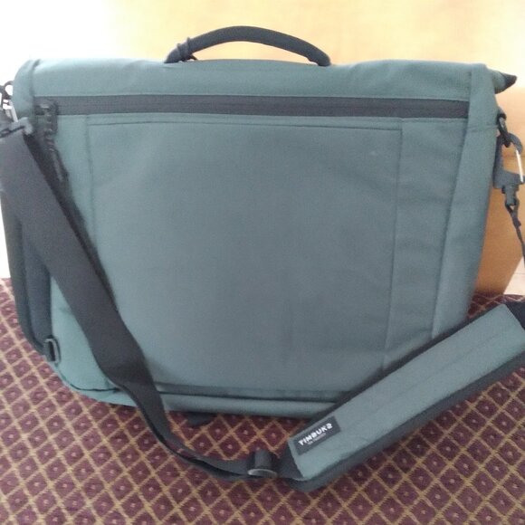 Timbuk2 Closer Laptop Briefcase - Picture 2 of 6